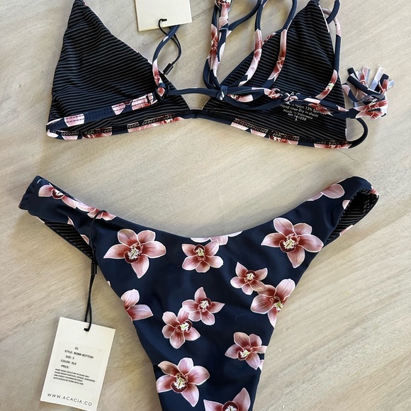 ACACIA SWIM - Picture 3 of 3